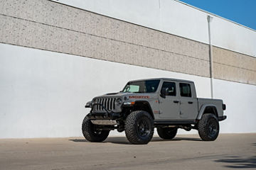 2021 Jeep Gladiator Mojave - KMC WRATH - Black Wheel Pros